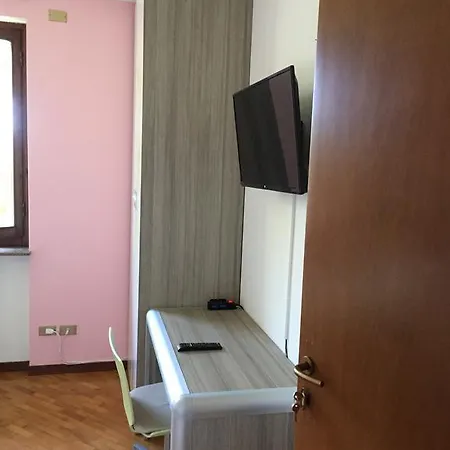 Pontenuovo Apartment *